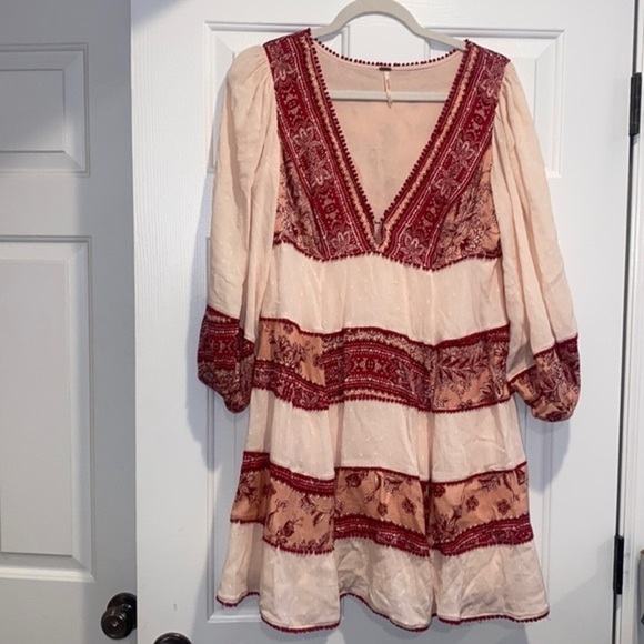Free People Dresses & Skirts - Free People Pink/Red Bohemian Paisley Floral Tiered Long Sleeve Dress. Size Sm